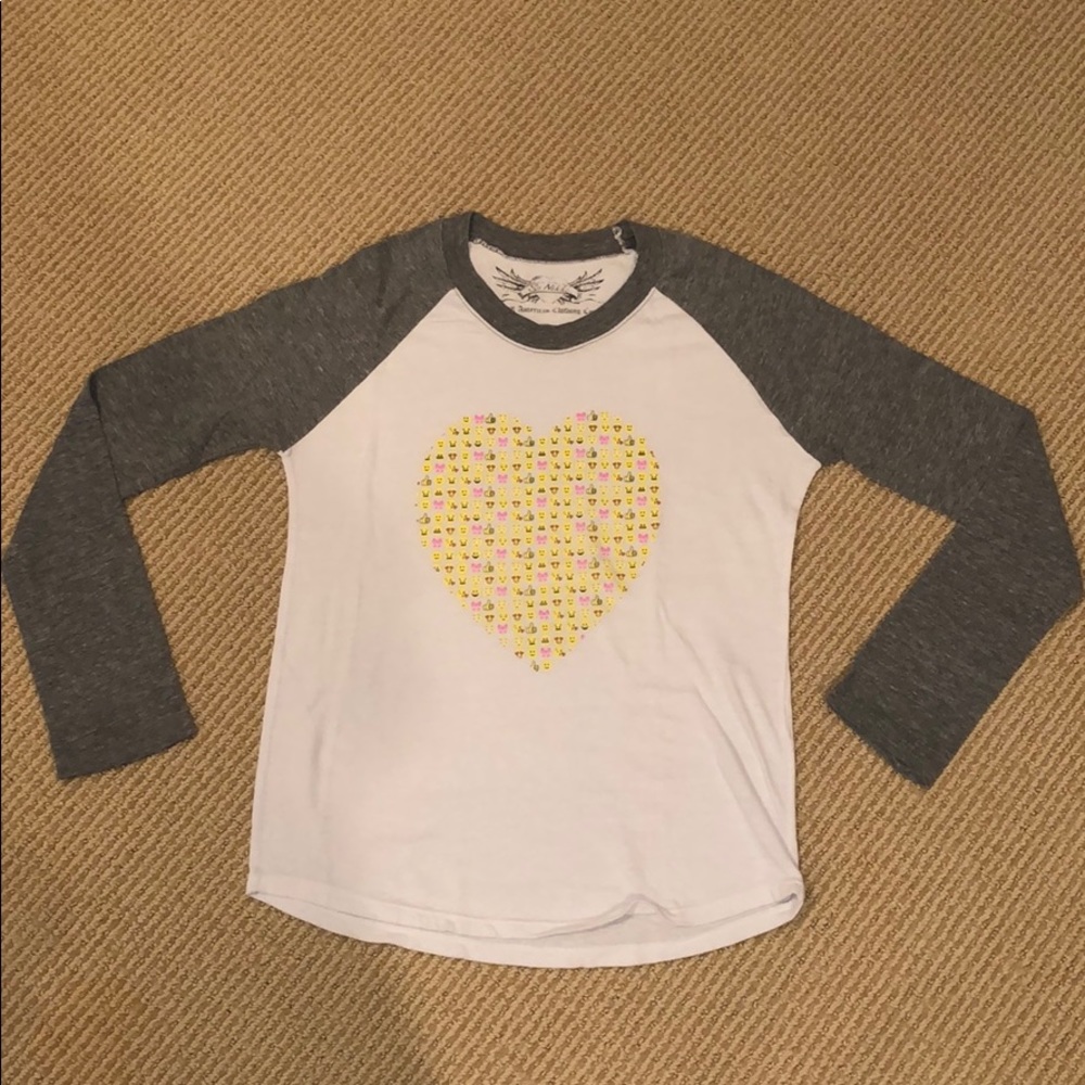 so nikki emoji heart top